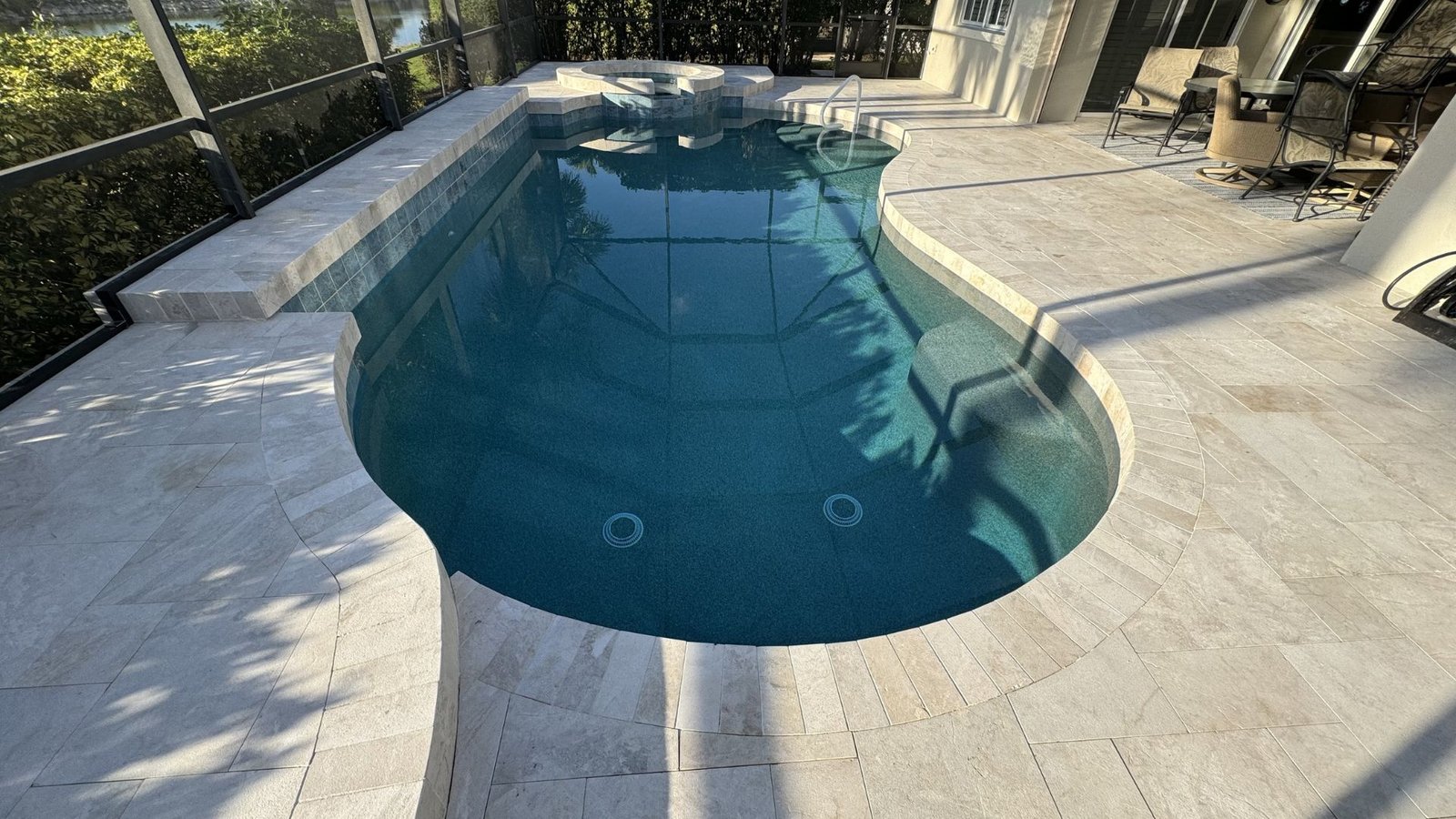 Luxury pool and outdoor living design - Coastal Custom Pool & Spa